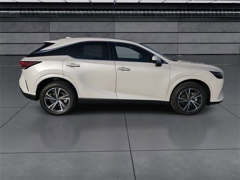 New 2026 Lexus RX 350 FWD image 9