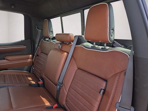 Used 2024 GMC Sierra 1500 Denali Ultimate AWD/4WD image 21