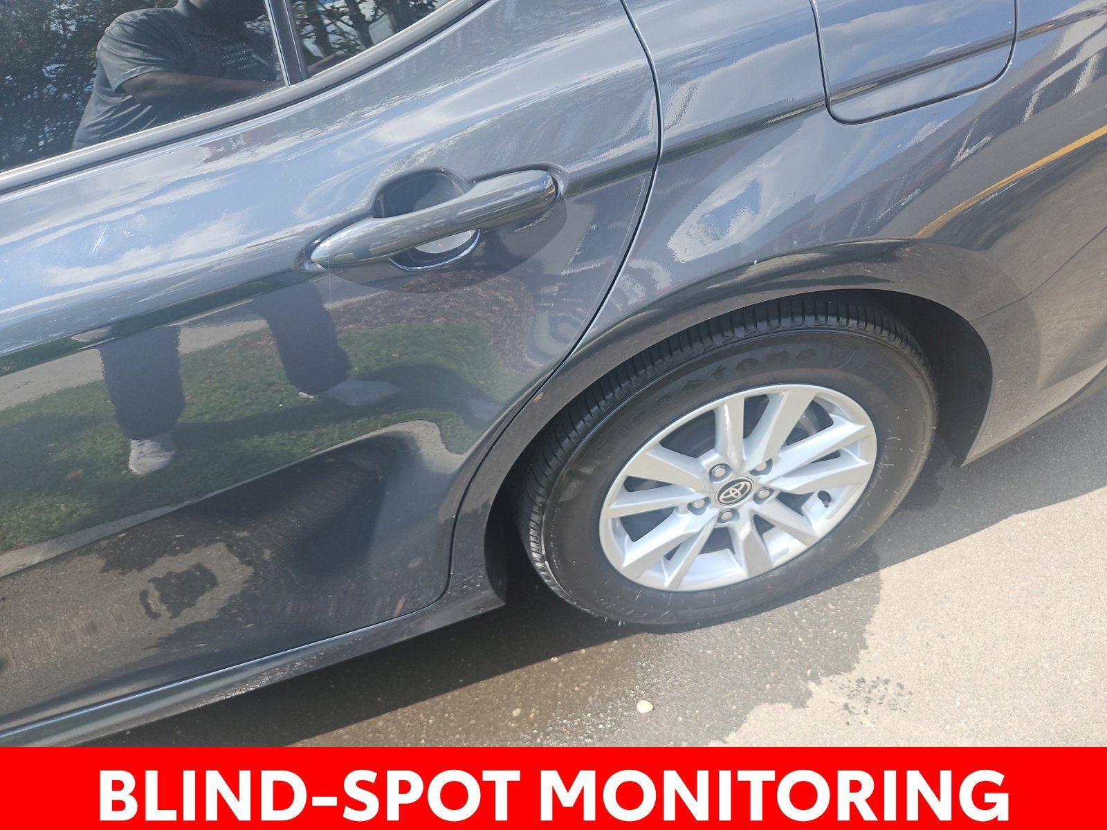 Used 2025 Toyota Camry LE FWD image 7