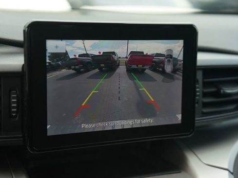 Used 2022 Ford Explorer XLT RWD image 29