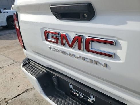 New 2025 GMC Canyon Elevation w/ Convenience Package image 8