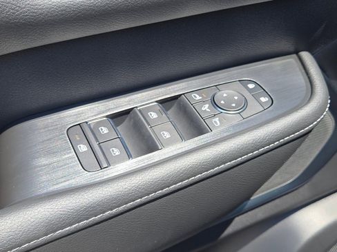 New 2025 Nissan Armada Platinum Reserve image 32