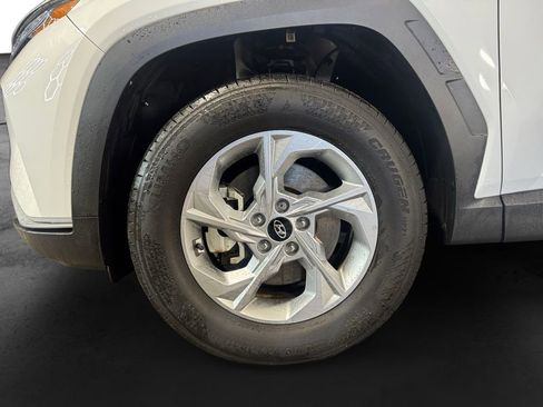 Used 2023 Hyundai Tucson SE w/ Cargo Package image 9