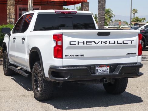Used 2024 Chevrolet Silverado 1500 ZR2 w/ Technology Package AWD/4WD image 6