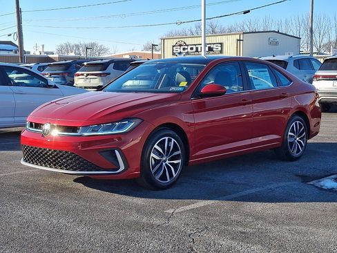 New 2026 Volkswagen Jetta SE image 3