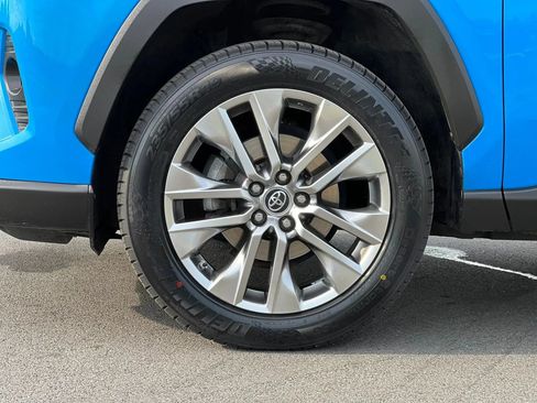 Used 2019 Toyota RAV4 XLE Premium w/ All Weather Liner Package AWD/4WD image 46
