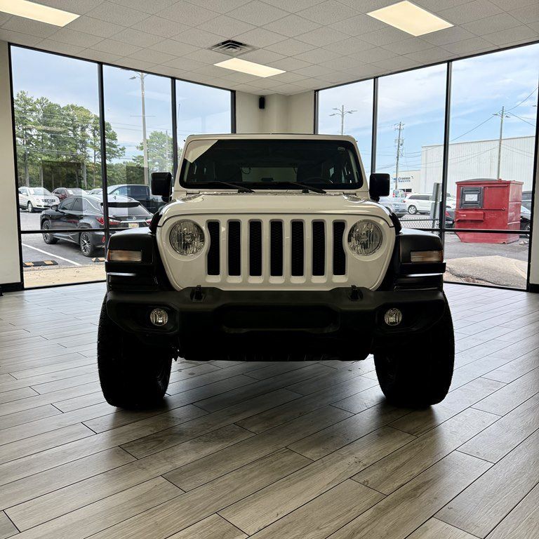 Used 2019 Jeep Wrangler Sport AWD/4WD image 2