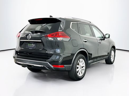 Used 2018 Nissan Rogue SV w/ Premium Package AWD/4WD image 9