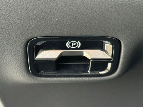 Used 2026 Mercedes-Benz E 350 Sedan image 32