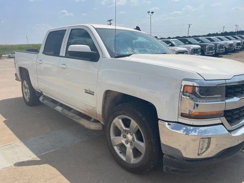 Used 2018 Chevrolet Silverado 1500 LT w/ Texas Edition RWD image 1