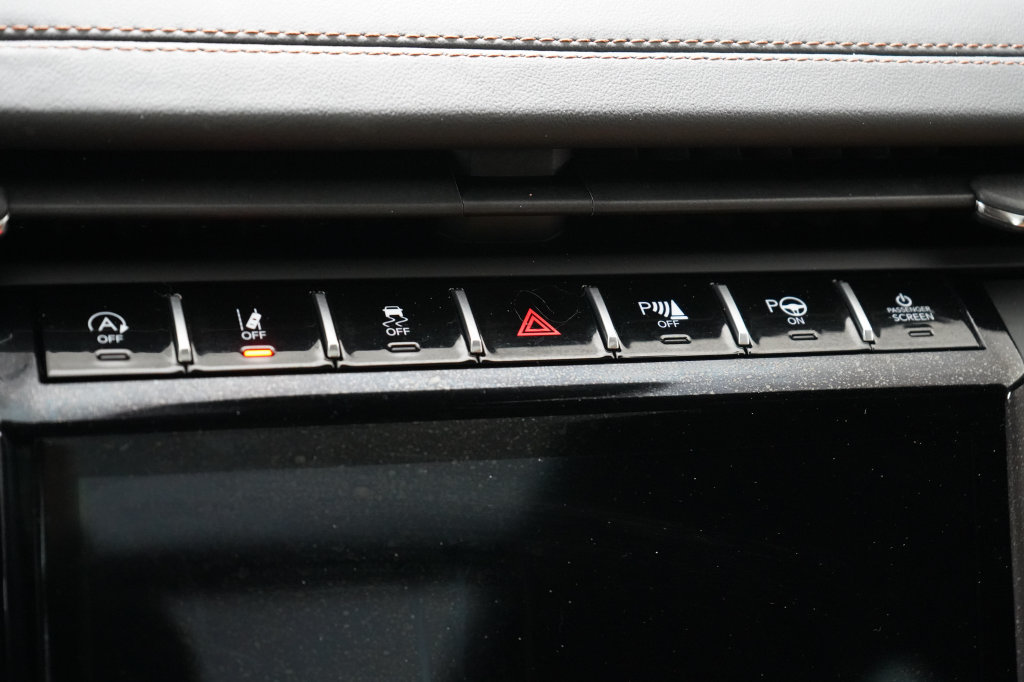 Certified 2025 Jeep Grand Cherokee L Summit AWD/4WD image 31