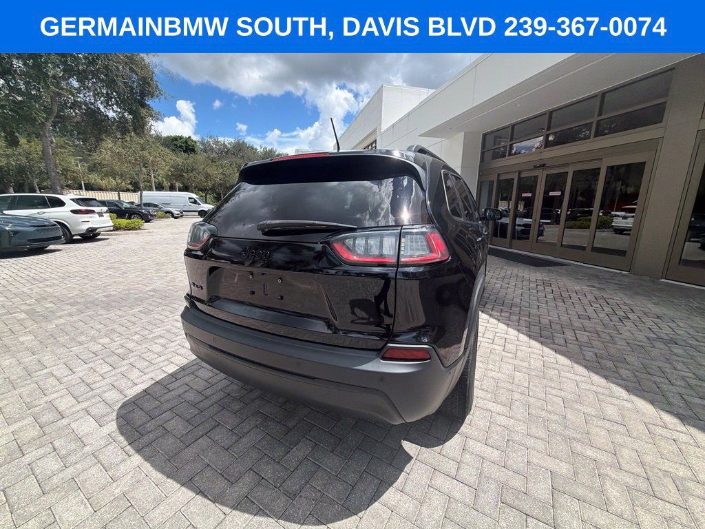 Used 2023 Jeep Cherokee Altitude Lux AWD/4WD image 10