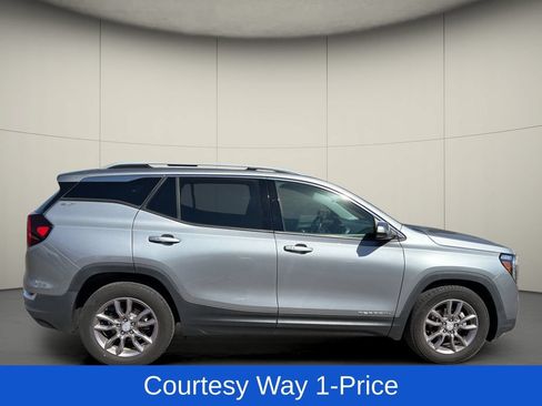 Used 2023 GMC Terrain SLT FWD image 11
