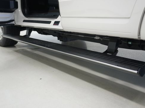 Used 2015 Ford Expedition Platinum image 7