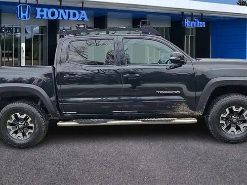 Used 2019 Toyota Tacoma TRD Off-Road image 9