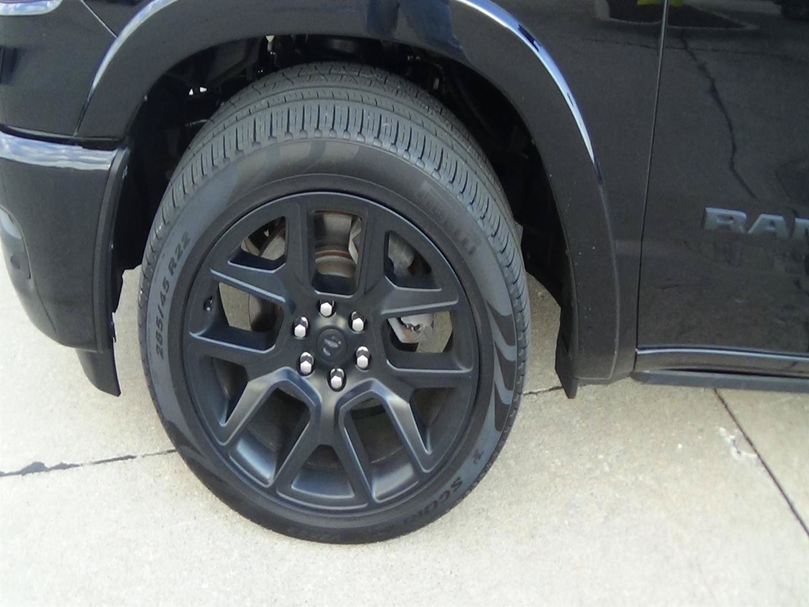 Used 2025 RAM 1500 Laramie w/ Night Edition AWD/4WD image 9