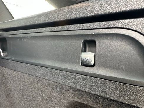 Used 2022 Mercedes-Benz GLC 300 4MATIC image 42