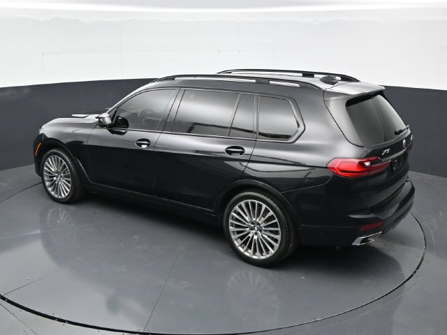 Used 2021 BMW X7 xDrive40i w/ Executive Package AWD/4WD image 43