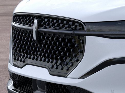 New 2026 Lincoln Nautilus Reserve AWD/4WD image 17