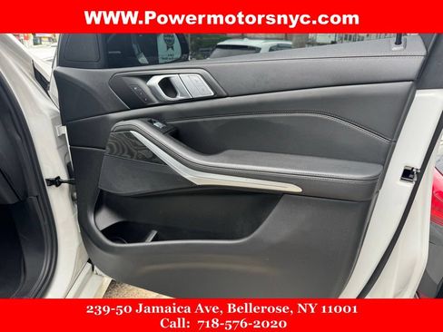 Used 2022 BMW X7 xDrive40i w/ Premium Package AWD/4WD image 28