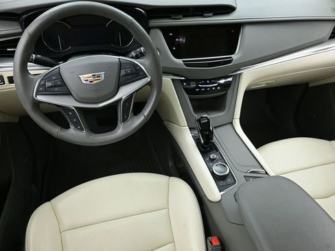 Certified 2023 Cadillac XT5 Premium Luxury image 13