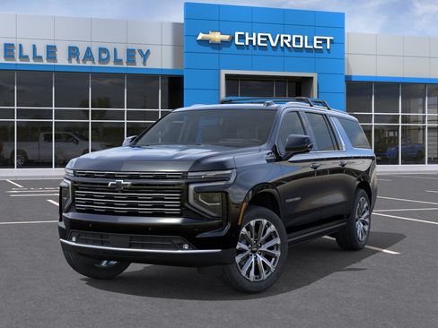 New 2026 Chevrolet Suburban High Country AWD/4WD image 6