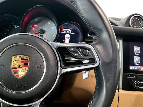 Used 2018 Porsche Macan S image 24