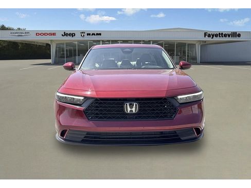 Used 2023 Honda Accord EX image 8