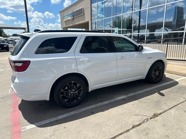 Used 2023 Dodge Durango R/T RWD image 2
