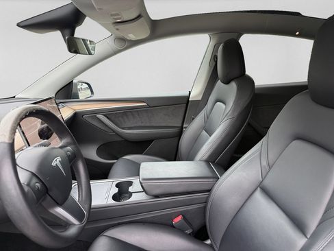 Used 2023 Tesla Model Y Long Range AWD/4WD image 20