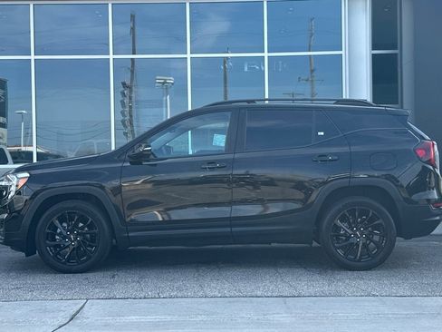 Certified 2023 GMC Terrain SLE w/ Elevation Edition image 7