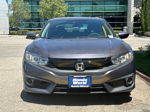 Used 2018 Honda Civic EX image 3