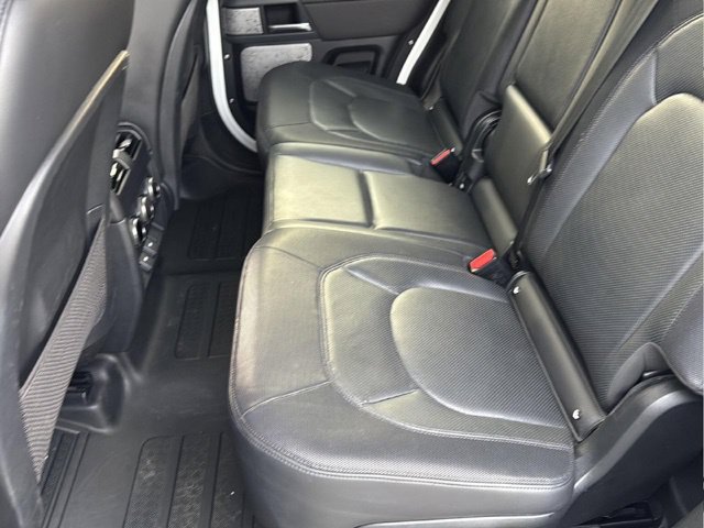 Used 2024 Land Rover Defender 130 X-Dynamic SE AWD/4WD image 22