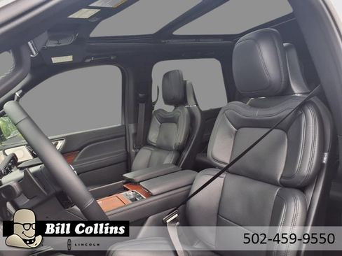 New 2024 Lincoln Navigator Reserve image 5