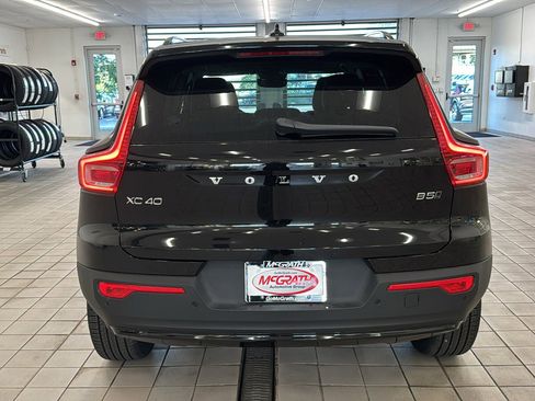 New 2026 Volvo XC40 B5 Ultra w/ Protection Package Premier image 6