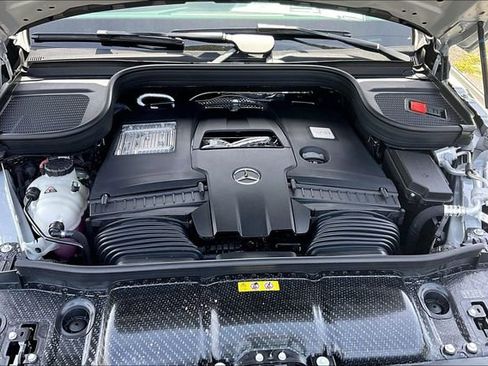 New 2026 Mercedes-Benz GLE 580 4MATIC image 9