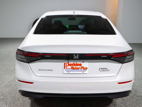 Used 2024 Honda Accord EX image 8