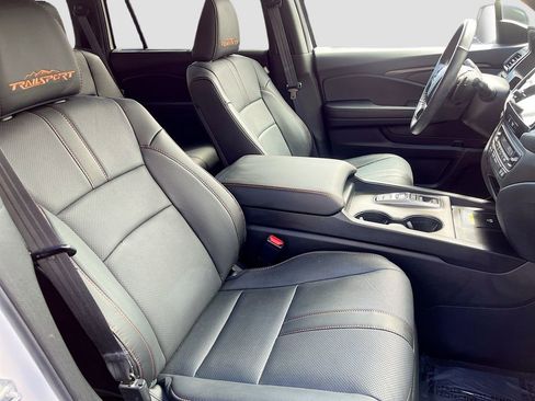 Used 2024 Honda Passport TrailSport image 28