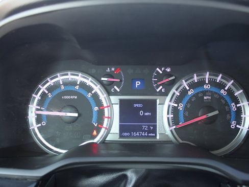 Used 2018 Toyota 4Runner SR5 image 16