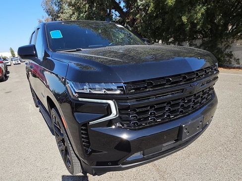 Used 2024 Chevrolet Tahoe LS RWD image 2