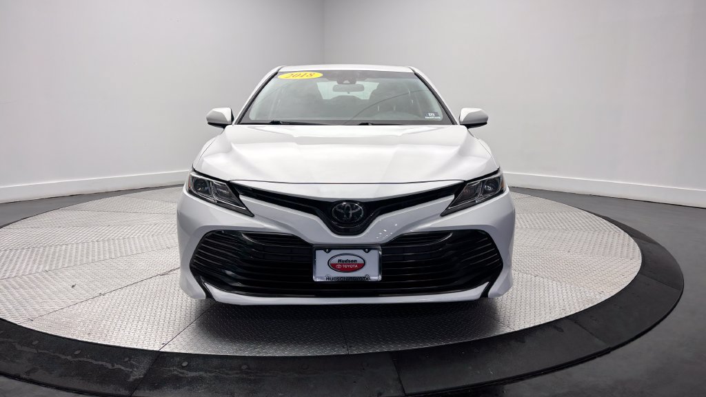 Used 2018 Toyota Camry LE FWD image 36