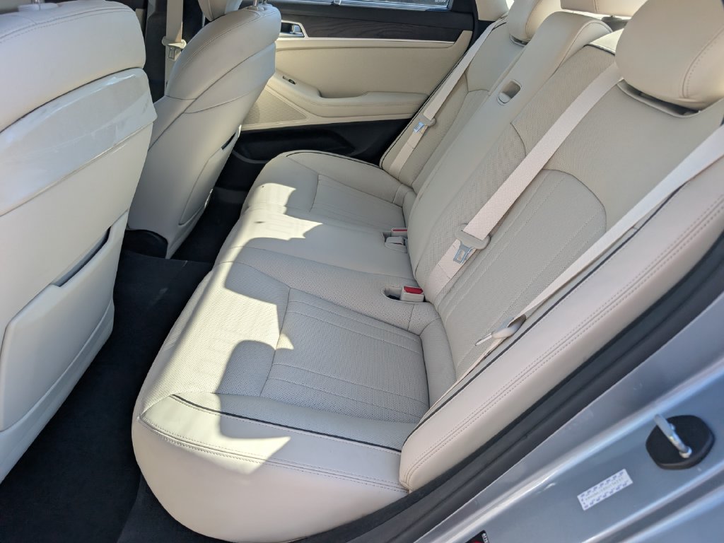 Used 2016 Hyundai Genesis 3.8 w/ Option Group 04 AWD/4WD image 8