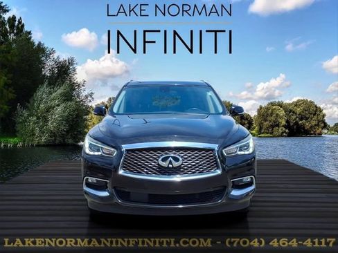 Used 2017 INFINITI QX60 Luxe w/ Premium Plus Package AWD/4WD image 3