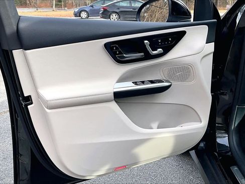 New 2026 Mercedes-Benz GLC 300 GLC 300 image 12