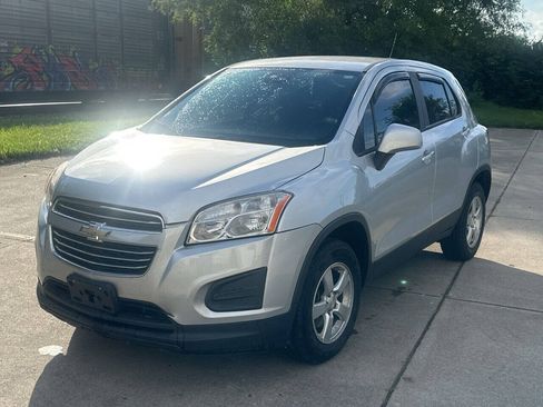 Used 2016 Chevrolet Trax LS AWD/4WD image 1