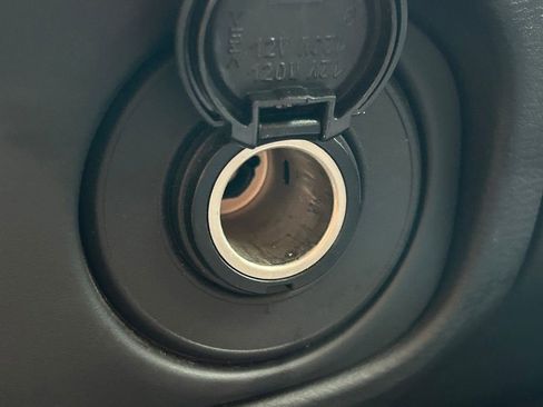 Used 2022 Nissan Frontier SV image 29