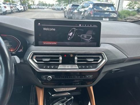 Used 2024 BMW X4 xDrive30i w/ Premium Package AWD/4WD image 12