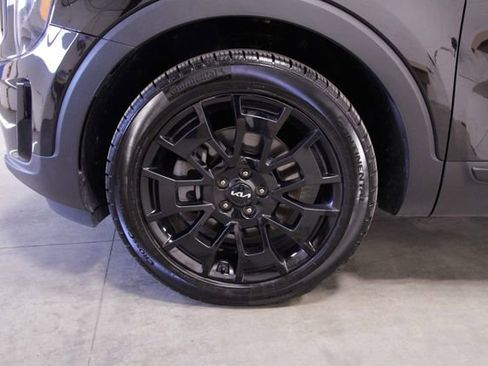 Used 2022 Kia Telluride EX w/ EX Premium Package image 10
