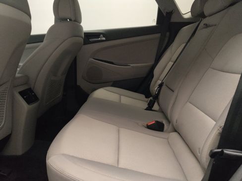 Used 2017 Hyundai Tucson Sport FWD image 18