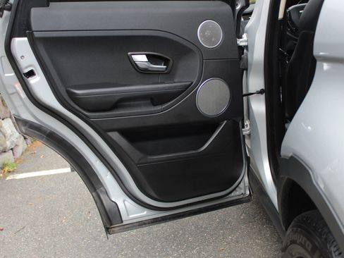 Used 2015 Land Rover Range Rover Evoque Pure Plus image 14